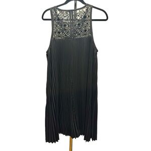 Trina Turk beautiful black pleated mini dress size 10